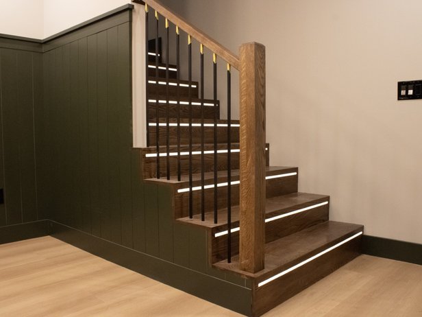 trim installation work